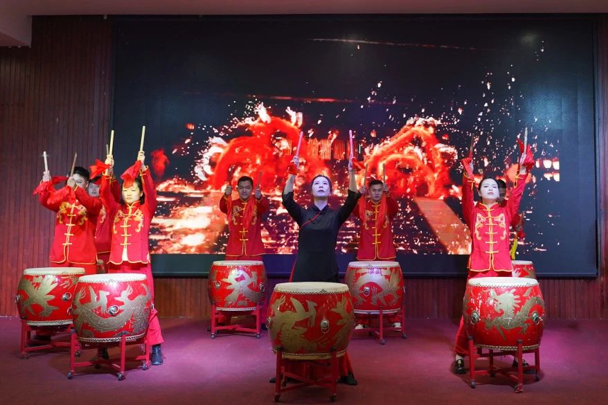 歲末盛典 揚(yáng)帆啟航 | 2024年湘聯(lián)電纜年會(huì)圓滿舉行！