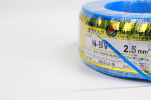 電線是裝明線好還是暗線好？